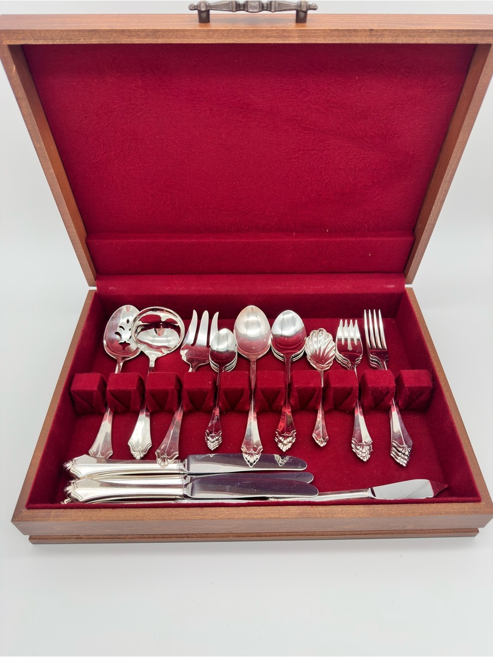 Vintage Oneida Community Lady Hamilton Silverplate 26pc Flatware Set